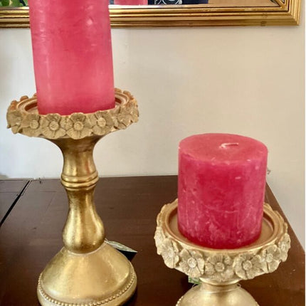 Candle holder golden color medium