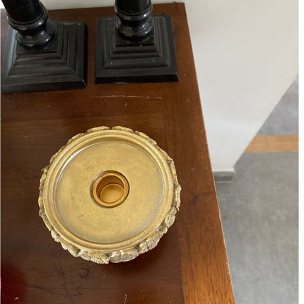 golden-color-candle-holder