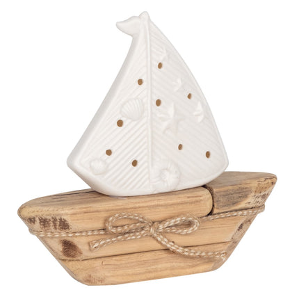 decorative-sailboat-wood-beach-house
