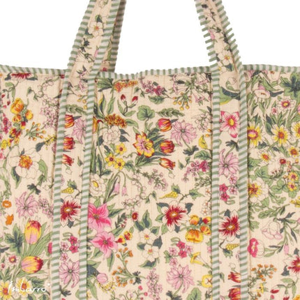 Shopper Helena